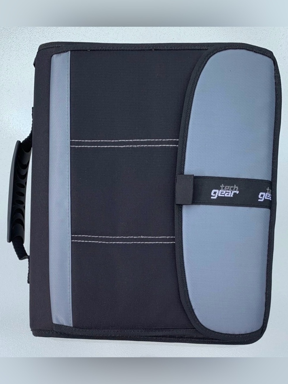 Tech Gear Mega Filled Black and Grey Padded 3-Ring Binder Organizer
